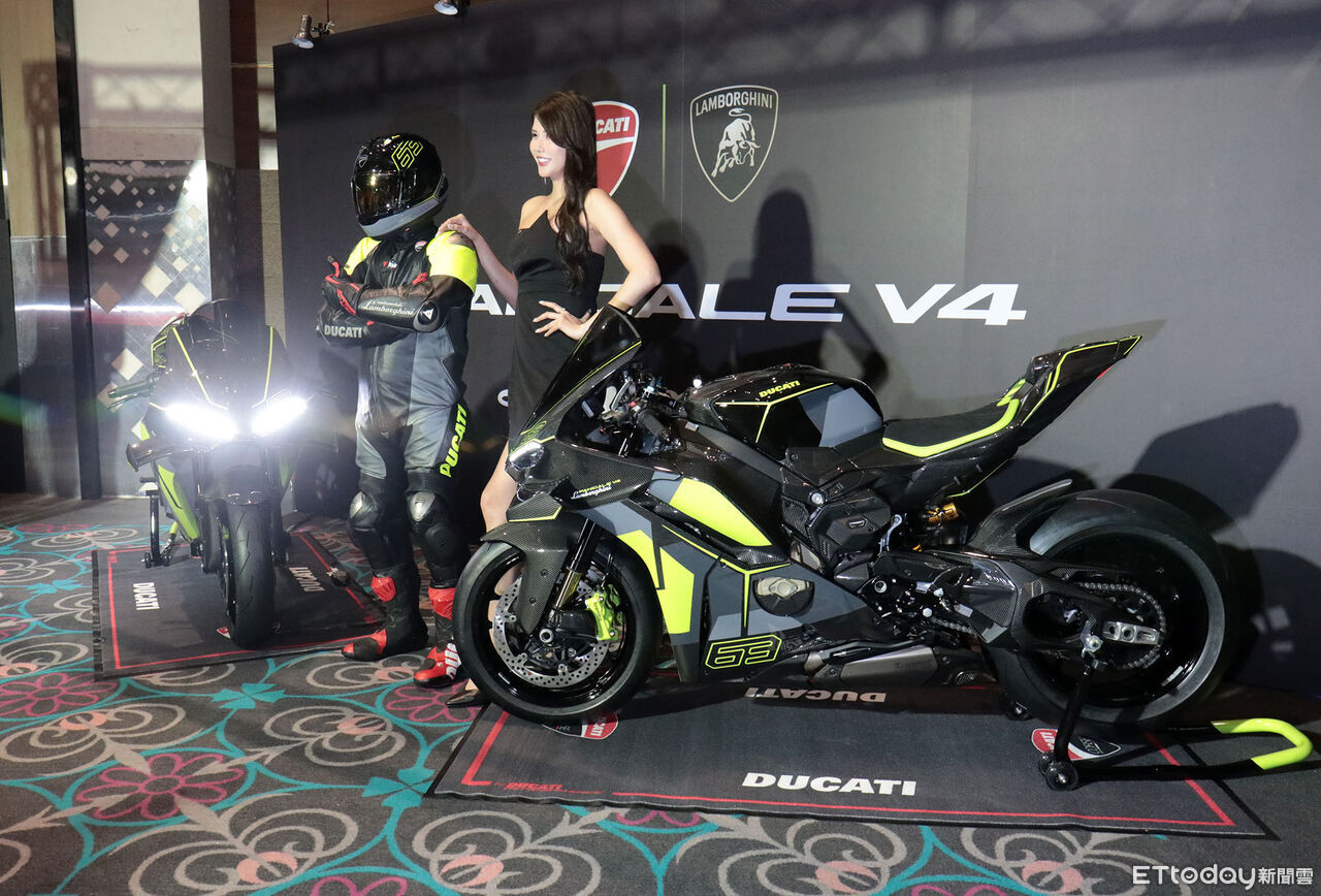 ▲158.8萬起！杜卡迪「全新V4 S仿賽＆街車」來了　限量車型同步現身。（圖／記者張慶輝攝）
