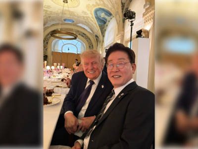 李在明自拍「旁邊坐川普」！晚宴獲川普邀打高爾夫　G7互動熱絡