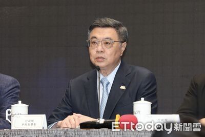 卓榮泰還原致癌油處理時序 被問「官員下台?」回這句