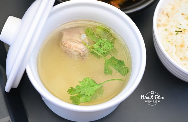 ▲▼好喔貨櫃餐廳。（圖／部落客 NINI AND BLUE 玩樂食記授權提供）