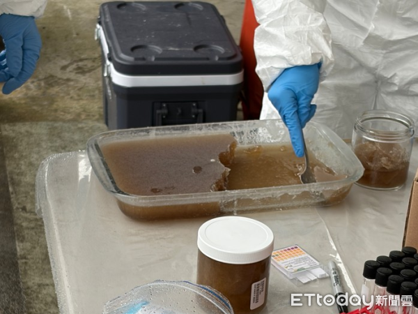 ▲刑事局偵三大隊與紐西蘭警方合作，破獲台灣製毒師跨國製毒，起獲市值上千萬毒品、贓款。（圖／記者張君豪翻攝）