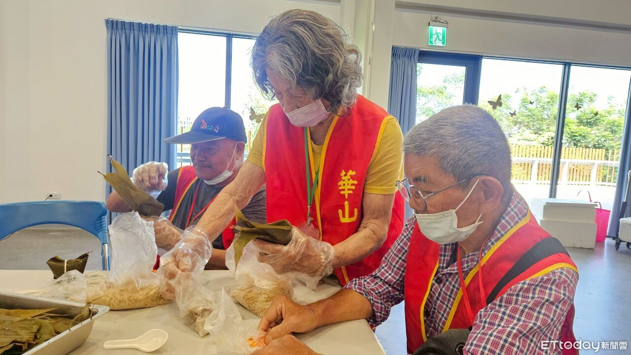 台南華山善化站20週年感恩茶會 攜手裡民包粽關懷孤老 | ETtoday地方新聞 | ETtoday新聞雲