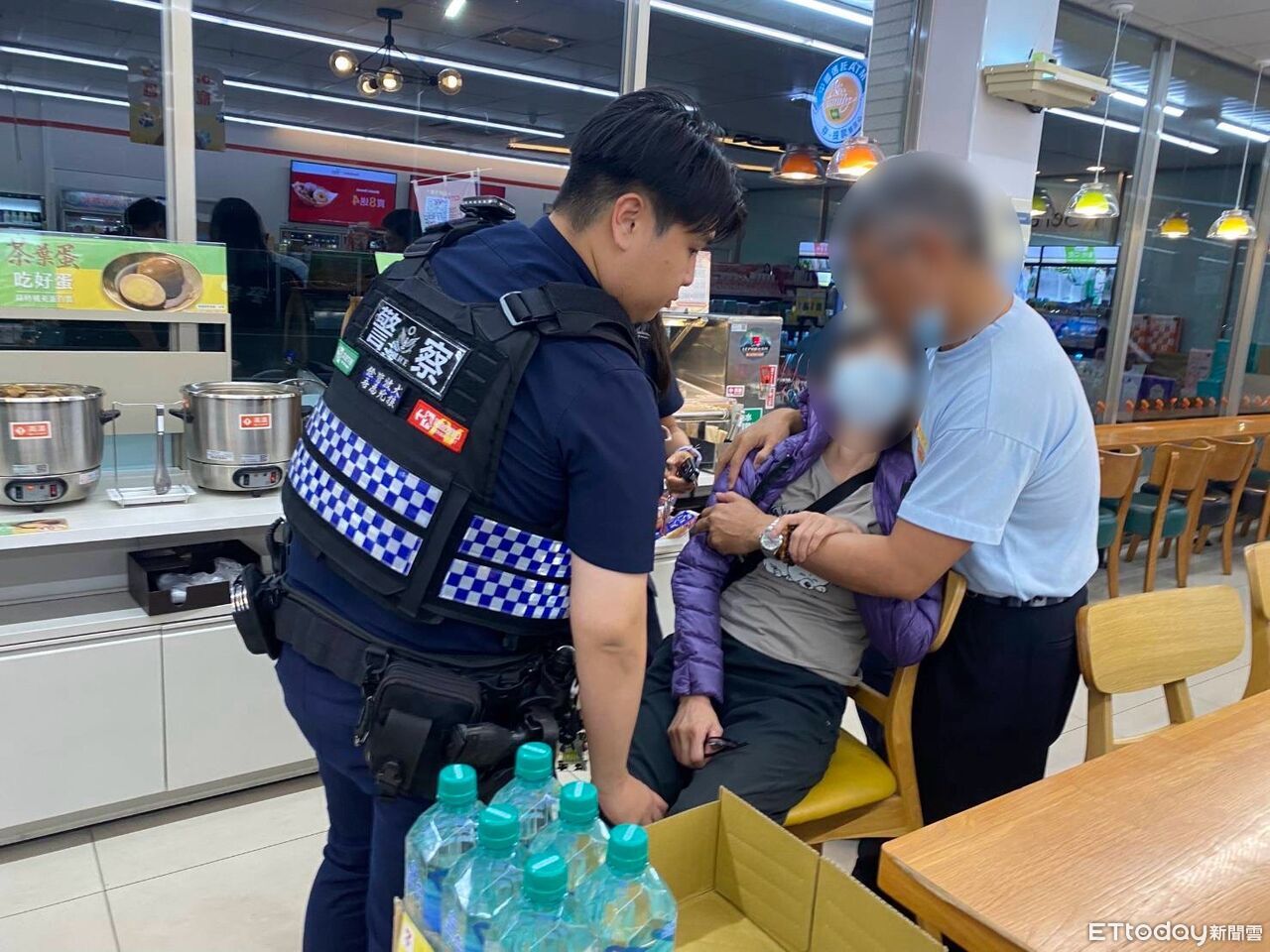 45歲婦深夜離家潮州警4小時尋獲 超商找到人緊急送醫 | ETtoday地方新聞 | ETtoday新聞雲