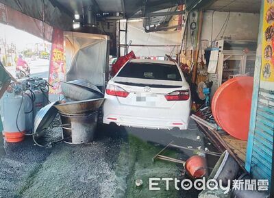 24歲男醉駕上路碰機車!暴衝撞爛總舖師店面 爐桌全毀畫面曝