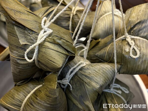 ▲▼端午節吃粽子，南部粽，資料照。（圖／記者洪巧藍攝）