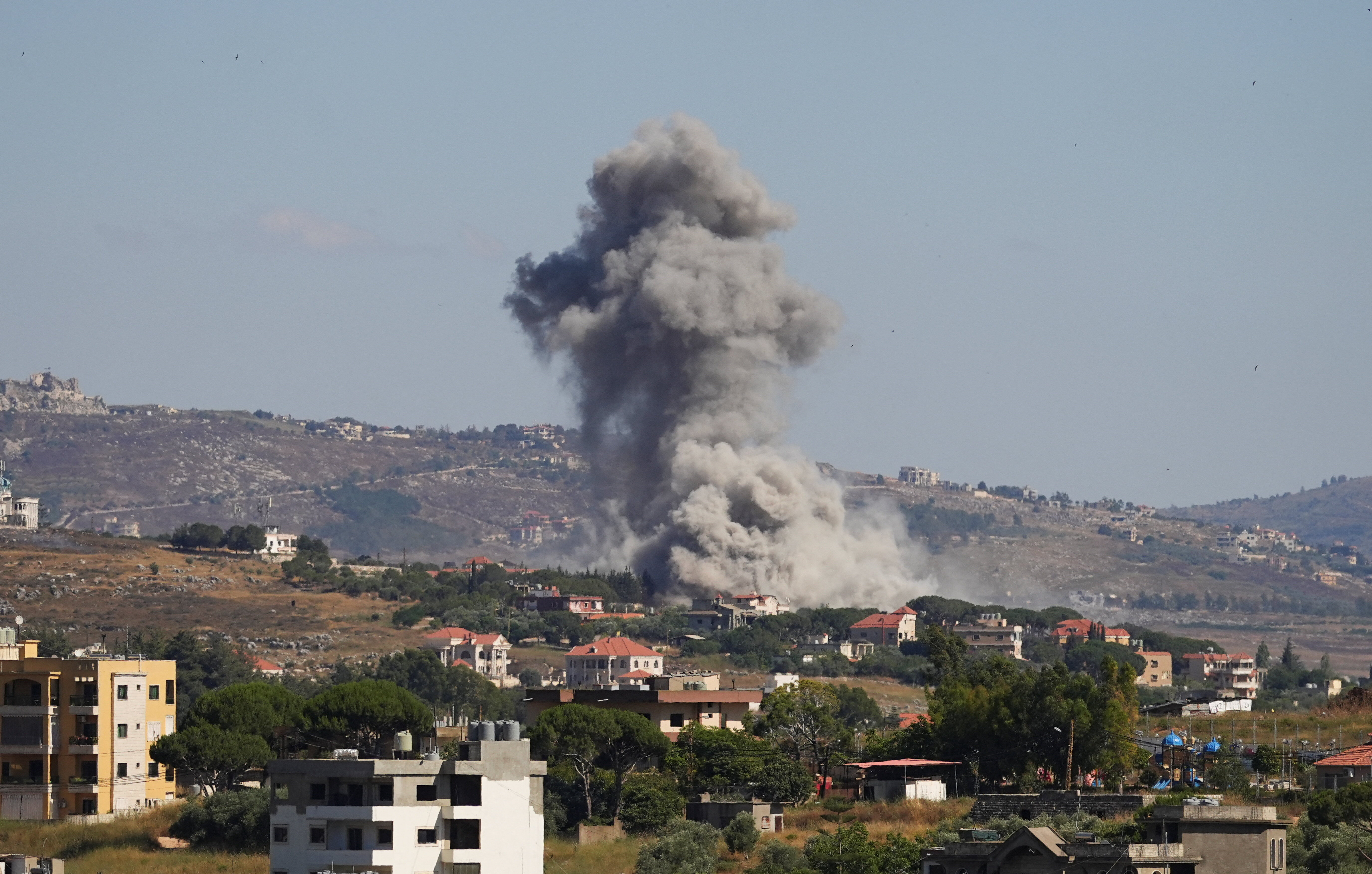 Israeli Airstrike Targets Hezbollah Cell in Southern Lebanon