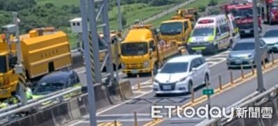快訊/台65線南向土城段「5車追撞」!全線封閉車流回堵逾10km