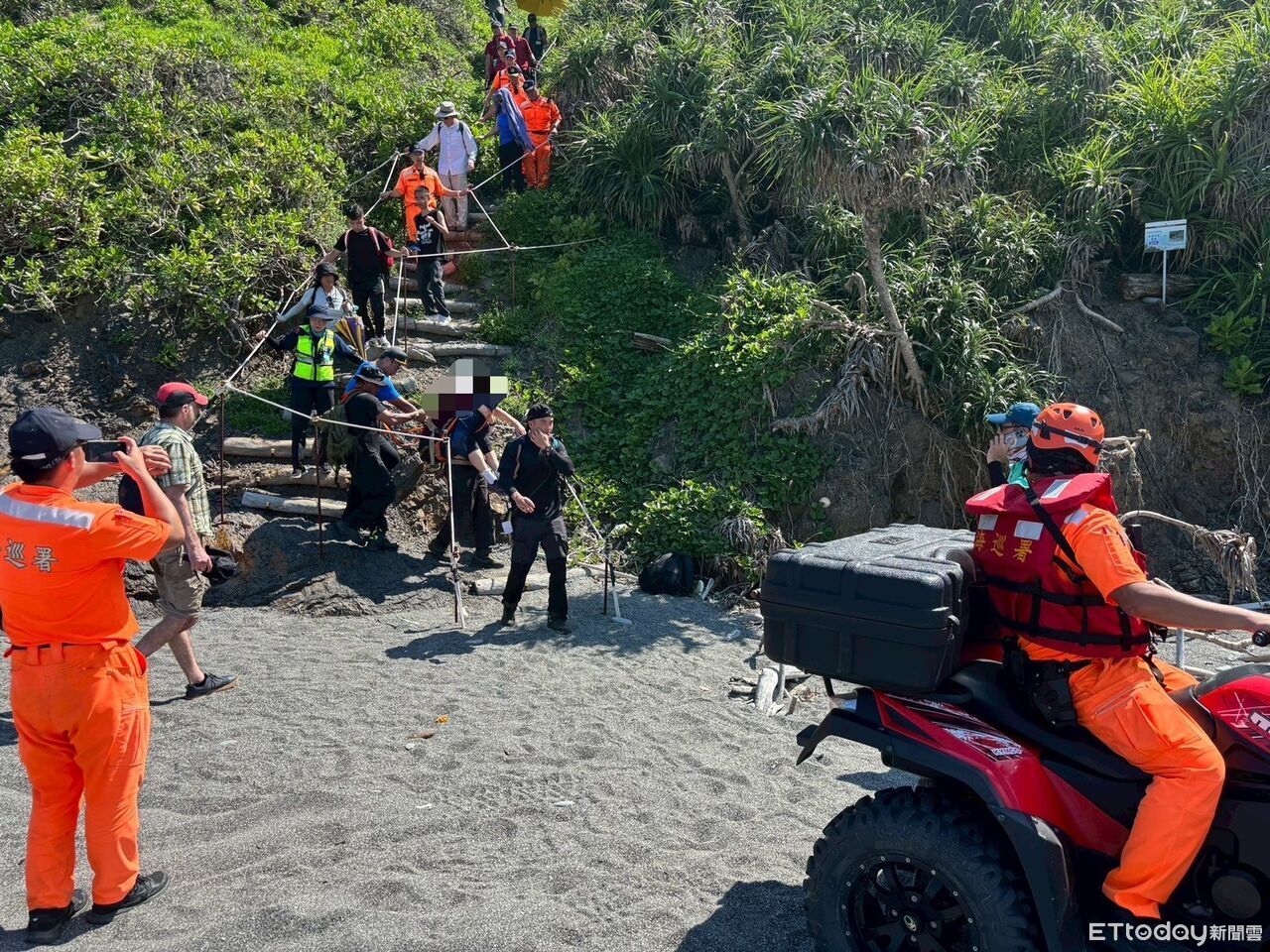 美籍女遊客阿塱壹古道熱衰竭 海巡消防接力救援脫困 | ETtoday地方新聞 | ETtoday新聞雲
