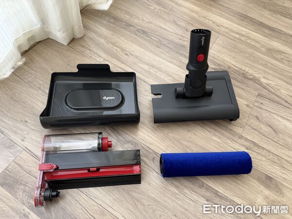 ▲Dyson Pencilwash鉛筆洗地機。（圖／記者蔡惠如攝）