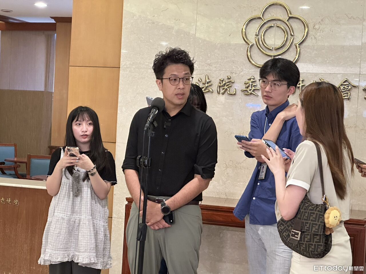蔣萬安擬推無人自駕公車 沈伯洋:1個月前已提!終於從善如流 | ETtoday政治新聞 | ETtoday新聞雲
