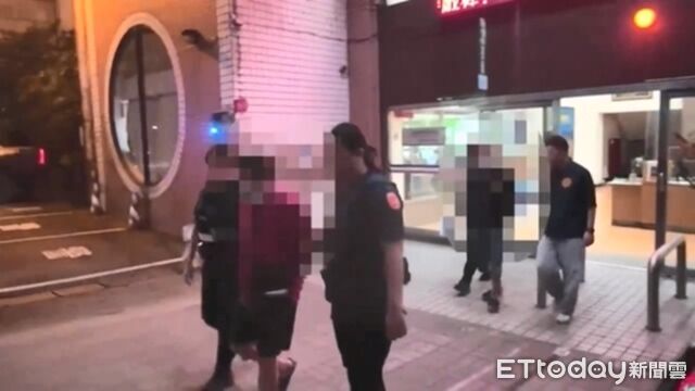 酒駕男撞路邊車竟落跑還找友頂替!警攔截險被撞...拔槍破窗制伏 | ETtoday社會新聞 | ETtoday新聞雲