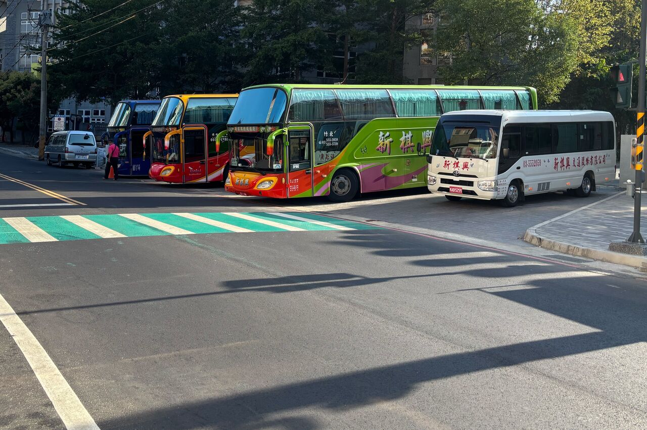 高虹安長宣布115學年度續辦關埔、南區安心通學專車 | ETtoday地方新聞 | ETtoday新聞雲