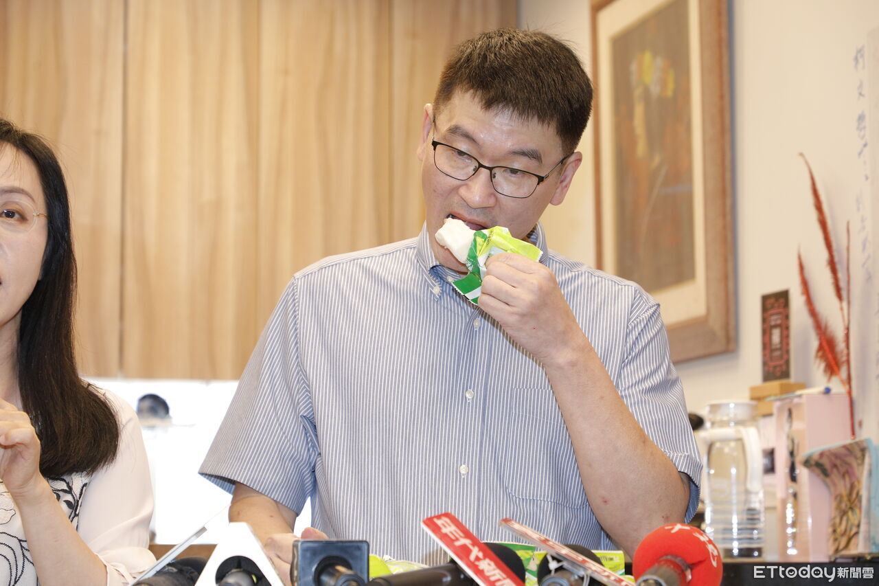 「梁文傑根本沒錯」 李正皓曝數據:每人1年大約只吃0.39顆鳳梨釋迦 | ETtoday政治新聞 | ETtoday新聞雲