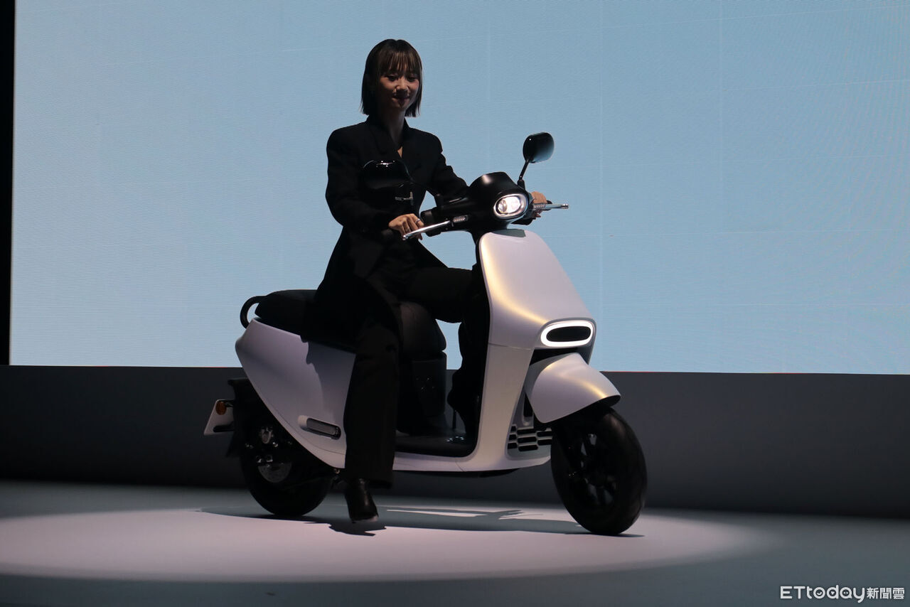 ▲Gogoro「最新女生機車Luna」上市　電池資費最低119元起。（圖／記者張慶輝攝）