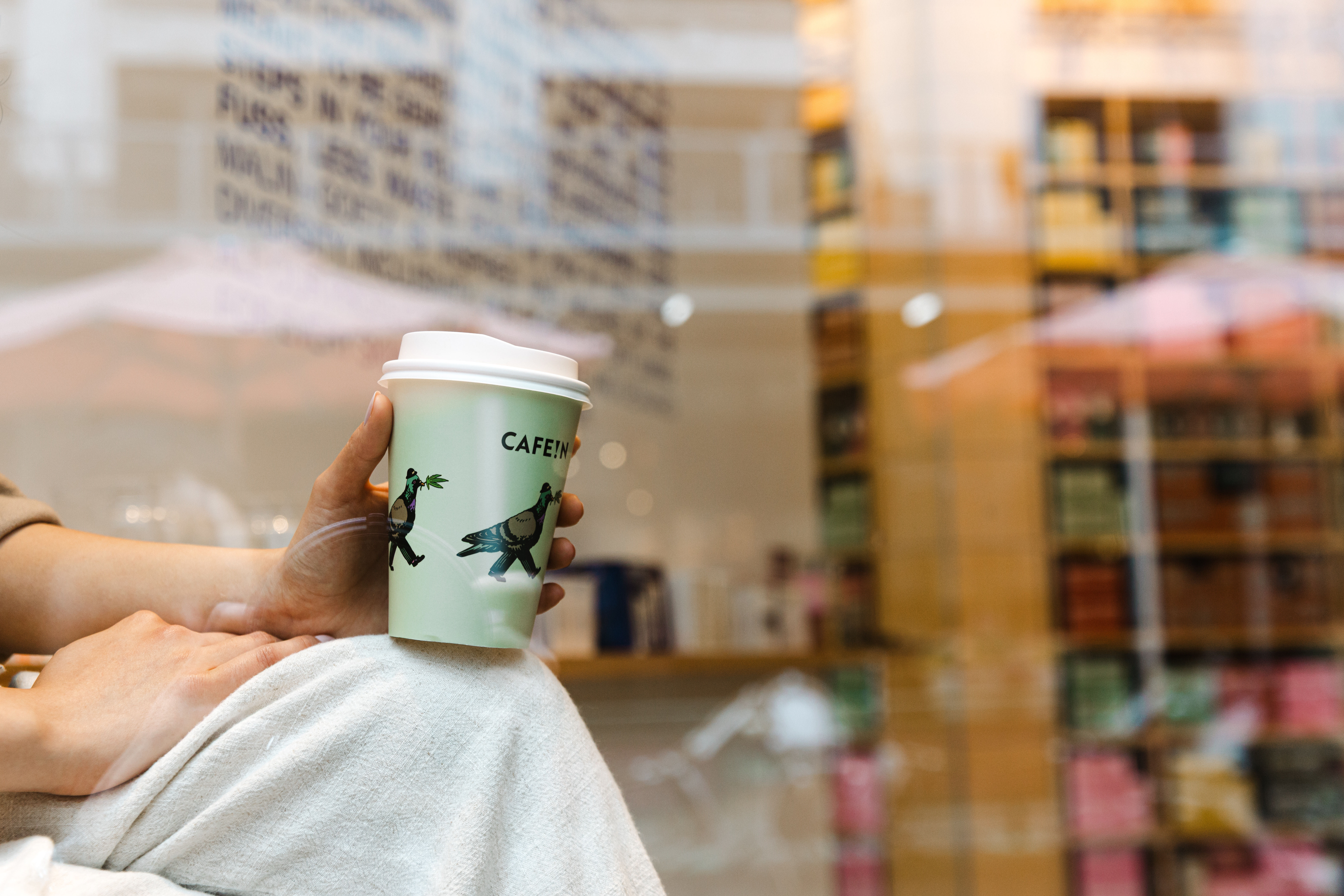 ▲連鎖咖啡CAFE!N大麻草香氛美式、85度C芒果雲朵系列。（圖／品牌提供）