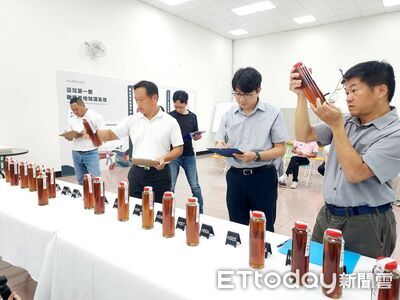 台南國產龍眼蜂蜜評鑑揭曉　19名蜂農獲特等、頭等獎