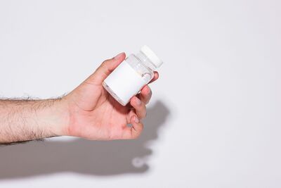 英國男「精子直送」稱生180子　求孕女遭逼無套性愛索裸照