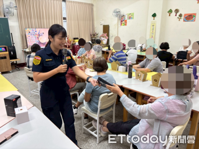 提升高齡用路安全意識 東河警走入社區宣導交通新知