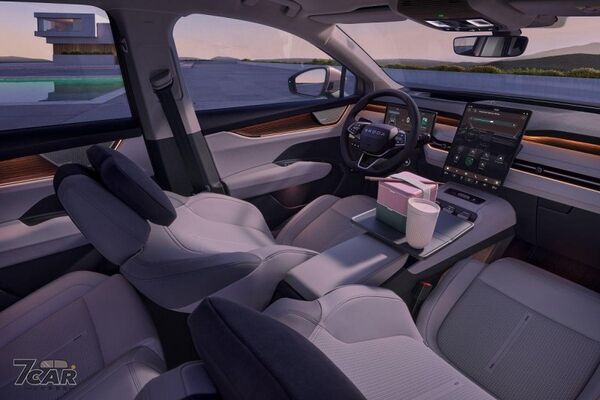 純電旗艦七人座 SUV,續航突破 640 公里 Škoda Peaq 正式登場