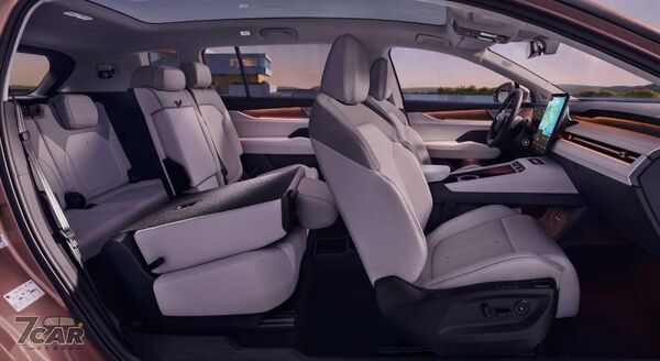 純電旗艦七人座 SUV,續航突破 640 公里 Škoda Peaq 正式登場