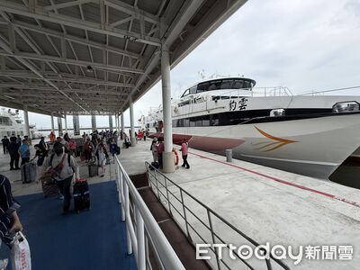 跳島熱潮！332人搭藍色公路抵金　金門拚7月布袋航線