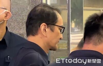快訊/愛爾麗偷拍164罪起訴!常如山今移審 3被告上銬下囚車