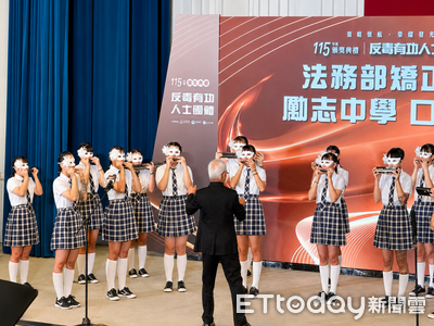 反毒有功人士典禮惹淚!桌球少女14歲淪喪屍 重生立志考司法人員