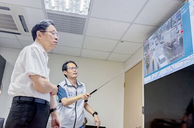 米克拉颱風強降雨來襲部分區域淹水 張善政視察水情中心