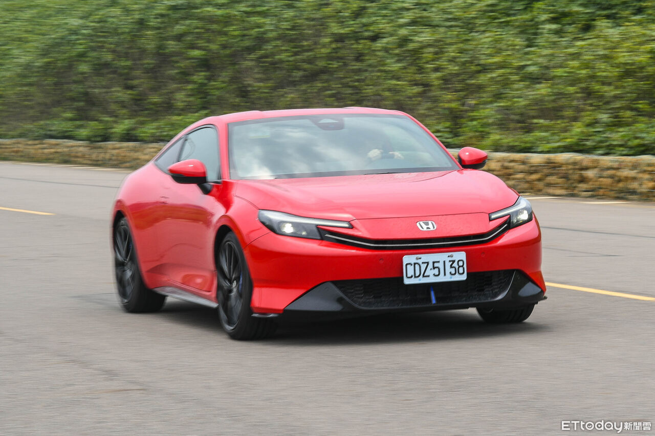▲HONDA打破過去日系雙門跑車框架！以截然不同的油電詮釋新美學。（圖／記者徐煜展攝）