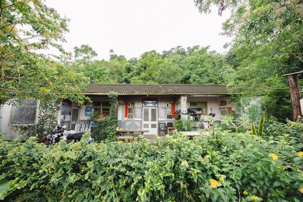 ▲▼知本山上有家麵包店。（圖／部落客黑皮的旅遊筆記授權提供）
