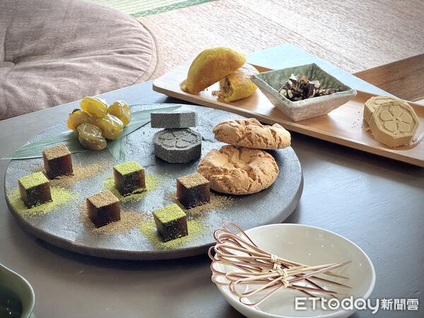 ▲基隆潮境智能海洋館南棟空橋上，分別有咖啡廳「咖央 Cafe Jia Song」、質感茶館「小隱茶庵」。（圖／記者彭懷玉攝）