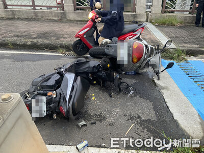 撿手機害5車連環撞!最後1台「煞車燈沒亮過」 網罵:特攻隊
