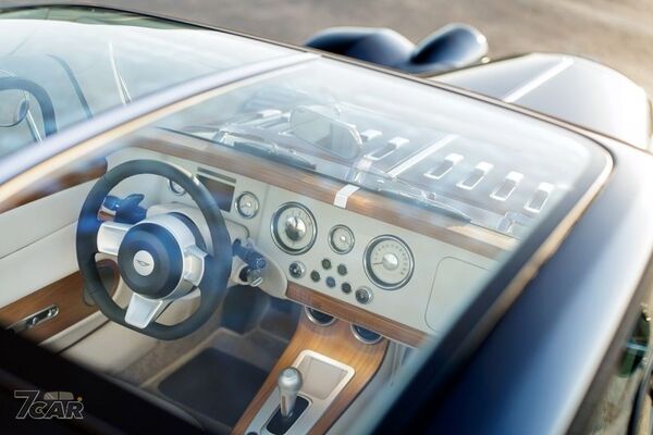 九席專屬訂製，重新定義當代車體製造工藝　Morgan Midsummer Coup&eacute; 正式登場
