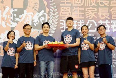沈伯洋拋家庭支持服務站　蔣萬安嗆：社會局居托中心早有服務