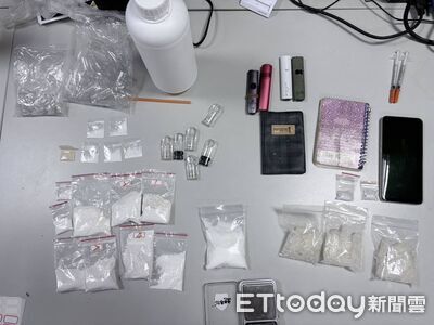毒男遇臨檢「包包攬牢牢」新店警眼尖破運毒車 搜出一堆毒