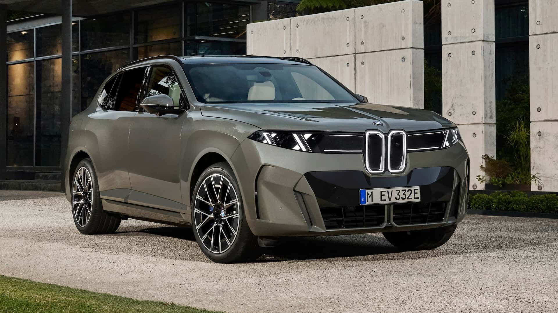 ▲大改款BMW X5正式發表，還首度帶來電動版iX5。（圖／翻攝自BMW）