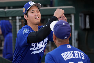 大谷翔平擁抱羅伯斯慶祝千勝 21分鐘火速回家原因曝光
