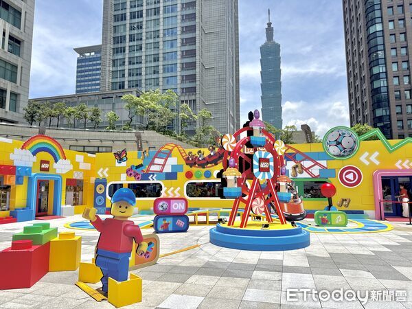▲台灣樂高在統一時代百貨台北店2樓夢廣場打造「樂高夏日遊樂場」，即日起至7月19日免費體驗。（圖／記者彭懷玉攝）