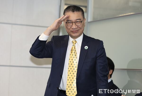 蔣萬安嗆1萬不夠要發2萬 徐國勇：他可學著發我會很高興