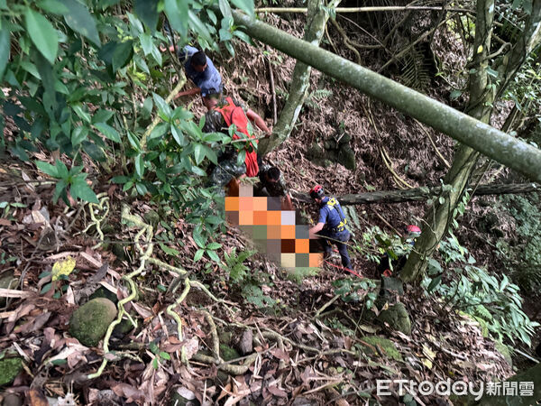 ▲嘉義31歲男獨自入山找山豬，不幸失足墜落百米深谷，頭部重創身亡。（圖／記者翁伊森翻攝）