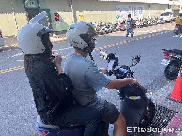 ▲▼Uber在北投推出機車載客服務，試辦1個月免費。（圖／記者李姿慧攝）