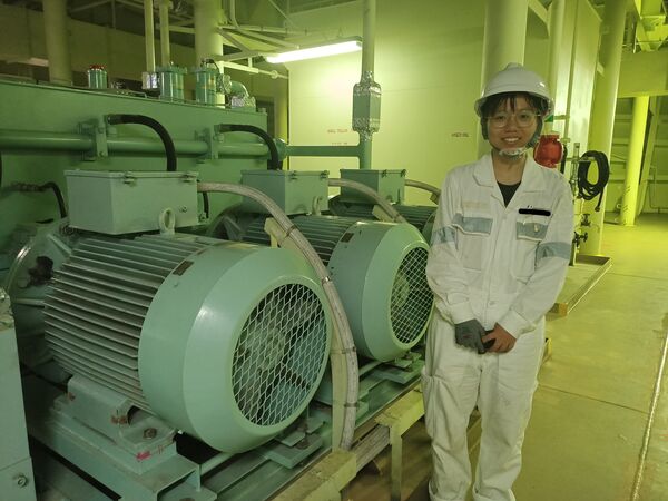▲吳同學在機艙內工作。（圖／航港局提供）
