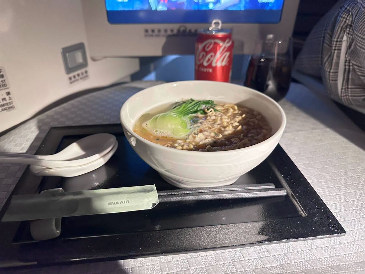 搭深夜航班點泡麵「所有人都醒了」!呂捷:都市傳說是真的 | ETtoday生活新聞 | ETtoday新聞雲