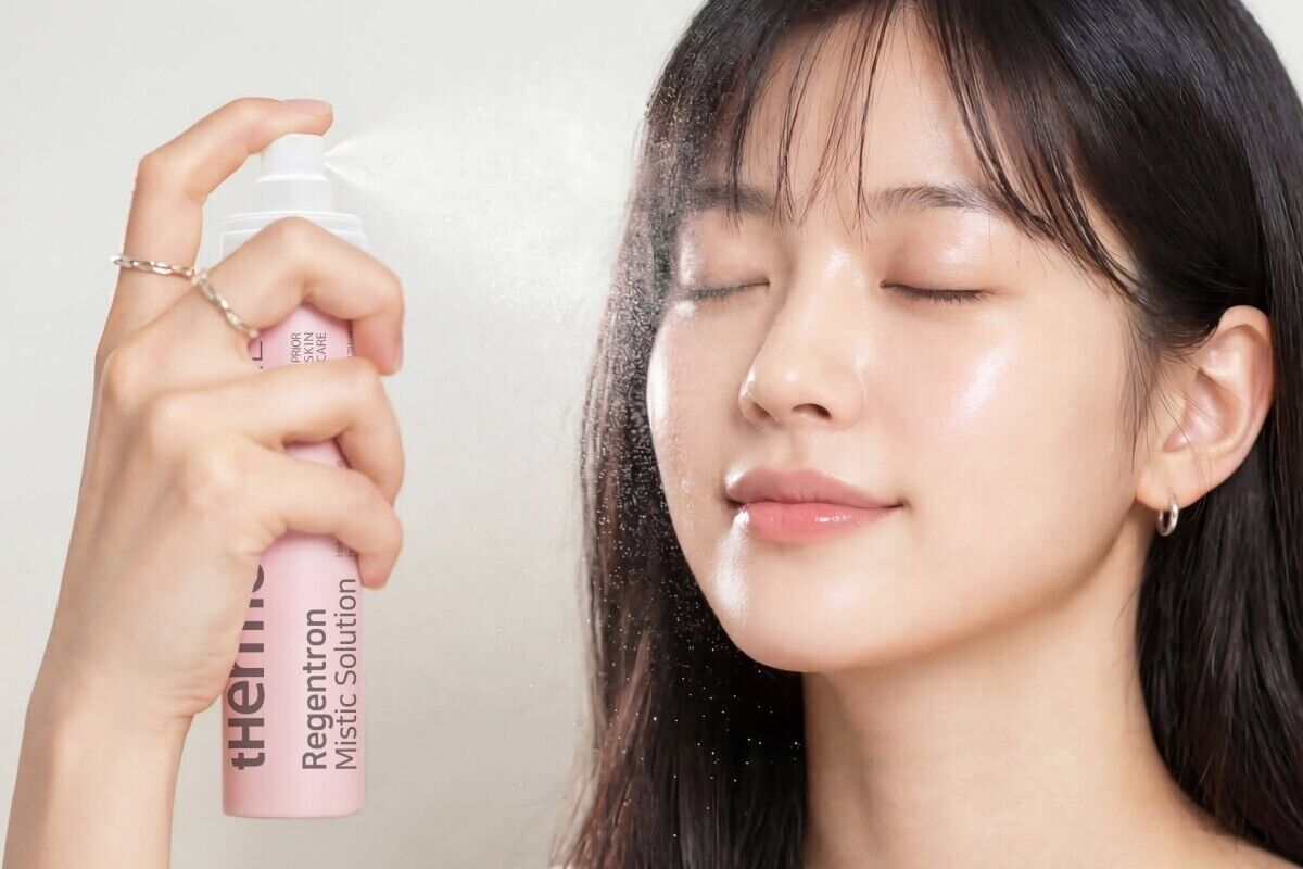 ▲定妝噴霧  。（圖／翻攝自IG）