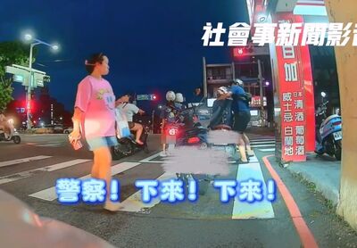 警察抓賊實況！偷車爽騎閒逛7天遇到「贓車王」...被拉下車就逮