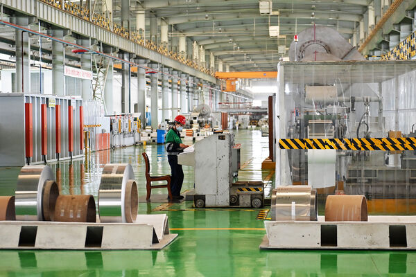 ▲▼中國甘肅省金昌，當地工廠正在進行鎳基合金產品生產工作。（圖／VCG）