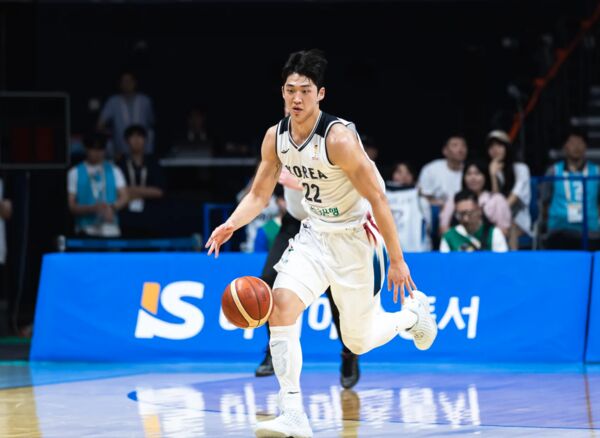 ▲中華男籃陳盈駿、林庭謙、高柏鎧，南韓呂俊錫。（圖／取自FIBA官網）