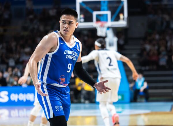 ▲中華男籃陳盈駿、林庭謙、高柏鎧，南韓呂俊錫。（圖／取自FIBA官網）