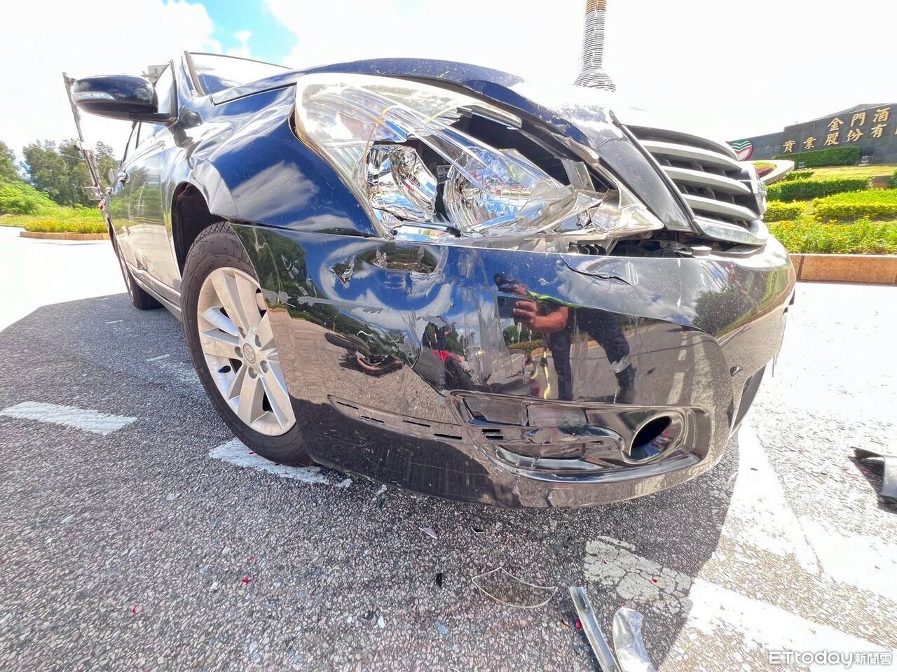 金門轎車左轉撞直行機車!女騎士全身多處擦挫傷 瞬間畫面曝 | ETtoday社會新聞 | ETtoday新聞雲