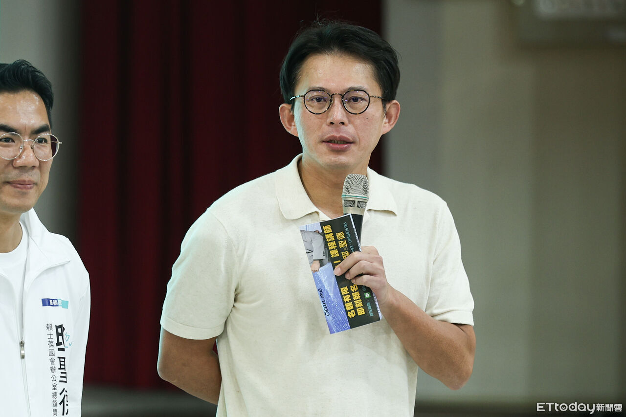 黃國昌轟:衛福部蓋牌致癌油一週 賴清德如何咎責?誰該下台? | ETtoday政治新聞 | ETtoday新聞雲